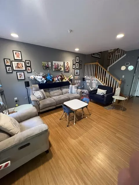 56 Laurelwood Dr #56, Stoughton, MA 02072