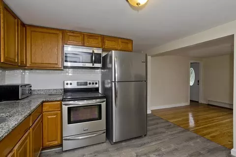 1130 Parker St, Springfield, MA 01129 photo 5