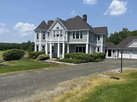 365 Middle St, Amherst, MA 01002