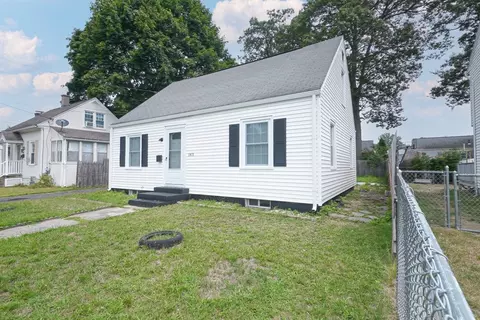 Exterior - 183 Savoy Ave, Springfield, MA 01104 photo 2 of 2