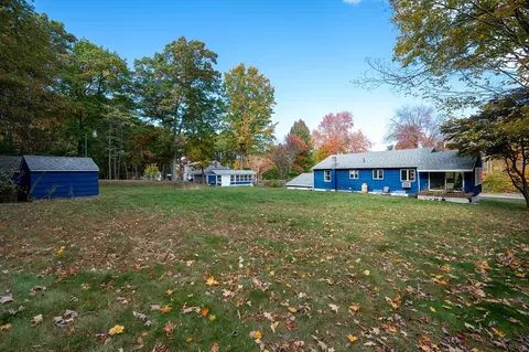 Exterior - 28 Ledge Rd, Pelham, NH 03076 photo 10 of 14