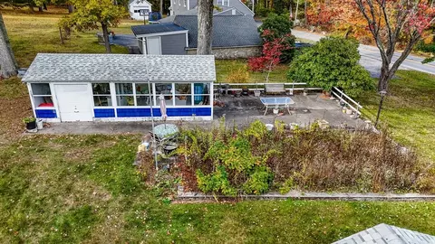 Exterior - 28 Ledge Rd, Pelham, NH 03076 photo 8 of 14