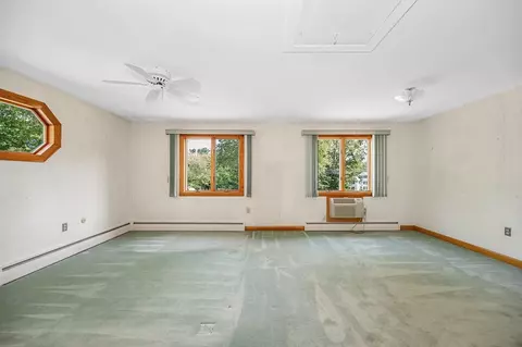Bedroom - 28 Ledge Rd, Pelham, NH 03076 photo 1 of 5