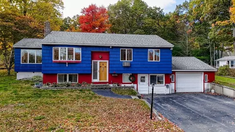 Exterior - 28 Ledge Rd, Pelham, NH 03076 photo 5 of 14