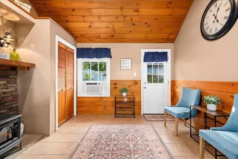 76 Darnell Rd, Worcester, MA 01606 photo 3