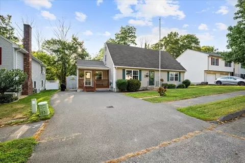 76 Darnell Rd, Worcester, MA 01606 photo 2