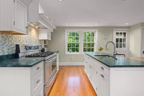 1032 High St, Dedham, MA 02026 photo 16