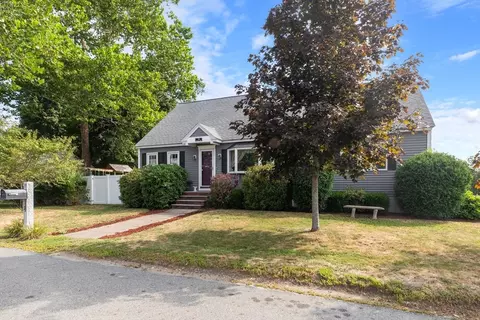 Exterior - 35 Champlain, Dracut, MA 01826 photo 3 of 15