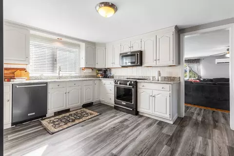 Kitchen - 35 Champlain, Dracut, MA 01826 photo 2 of 2