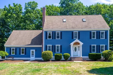 10 Baywoods Dr, Shirley, MA 01464