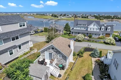 73 Preston Ter, Marshfield, MA 02050