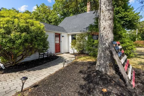 88 E Main St, Norton, MA 02766 photo 3