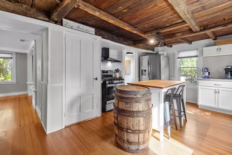 88 E Main St, Norton, MA 02766 photo 4
