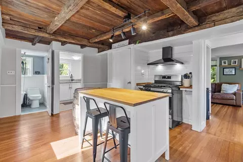 88 E Main St, Norton, MA 02766 photo 5