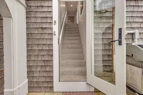 1060 Craigville Beach Rd, Barnstable, MA 02632 photo 22