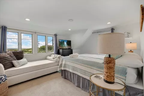 1060 Craigville Beach Rd, Barnstable, MA 02632 photo 12