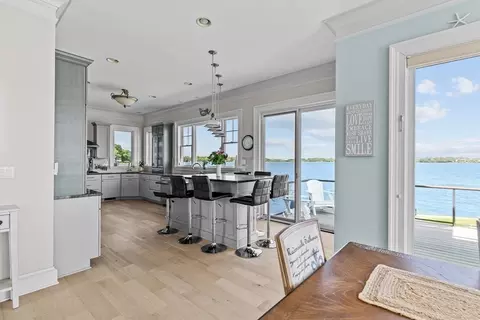 1040 Dickinson St, Fall River, MA 02721 photo 17