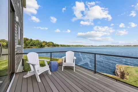 1040 Dickinson St, Fall River, MA 02721 photo 18