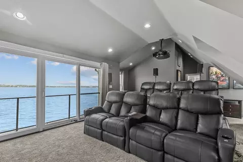 1040 Dickinson St, Fall River, MA 02721 photo 38