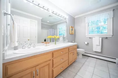 Bath - 25 Steeplechase Ln, Canton, MA 02021 photo 4 of 5