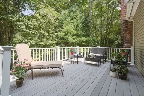 Exterior - 25 Steeplechase Ln, Canton, MA 02021 photo 3 of 5