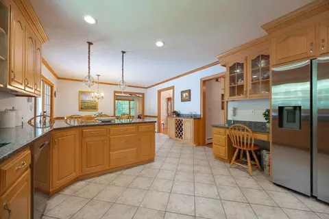 Kitchen - 25 Steeplechase Ln, Canton, MA 02021 photo 1 of 3