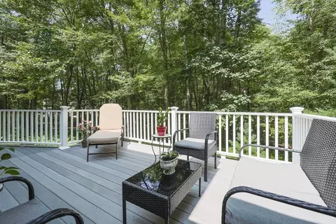Exterior - 25 Steeplechase Ln, Canton, MA 02021 photo 4 of 5