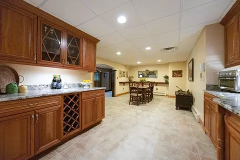 Dining - 25 Steeplechase Ln, Canton, MA 02021 photo 3 of 3