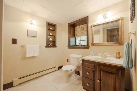 Bath - 25 Steeplechase Ln, Canton, MA 02021 photo 5 of 5