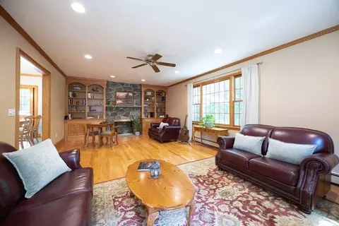 Living - 25 Steeplechase Ln, Canton, MA 02021 photo 1 of 4