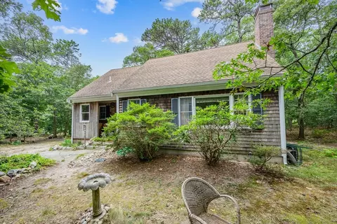 153 Red Fawn Rd, Brewster, MA 02631