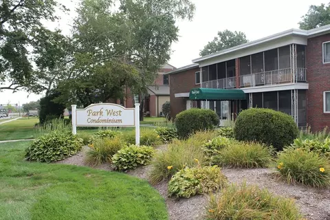 95 Park Ave #1, West Springfield, MA 01089