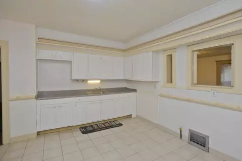 Kitchen - 33 Forest St, Springfield, MA 01108 photo 1 of 1