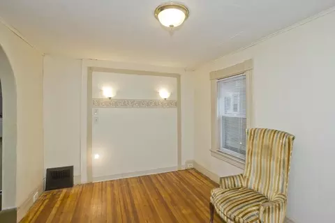 Living - 33 Forest St, Springfield, MA 01108 photo 4 of 6