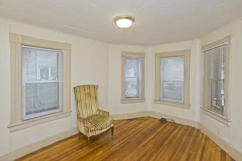 Living - 33 Forest St, Springfield, MA 01108 photo 3 of 6