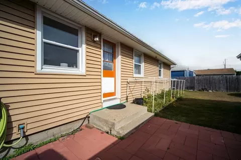 91 Arcadia Blvd, Springfield, MA 01118 photo 4