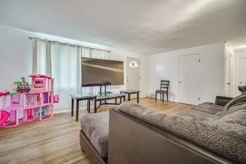 91 Arcadia Blvd, Springfield, MA 01118 photo 6