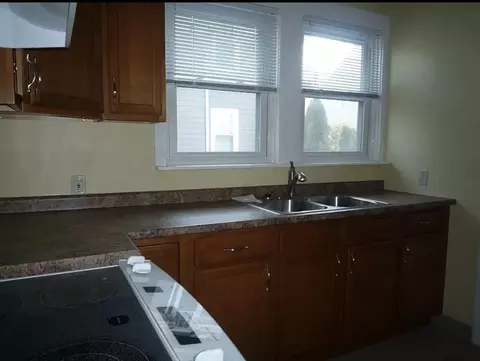 884-886 Robeson St, Fall River, MA 02720 photo 16