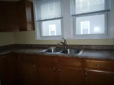 884-886 Robeson St, Fall River, MA 02720 photo 15
