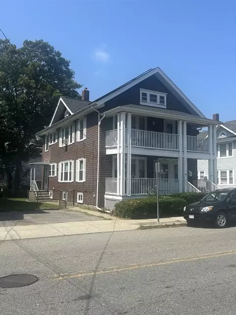 884-886 Robeson St, Fall River, MA 02720 photo 2