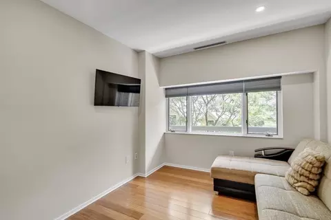 1265 Beacon #601, Brookline, MA 02446 photo 14