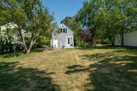 Exterior - 34 Winter St, Reading, MA 01867 photo 5 of 8