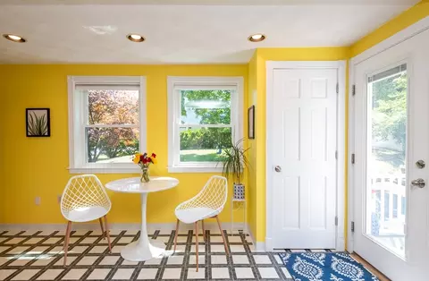 Entry Way - 34 Winter St, Reading, MA 01867 photo 1 of 2