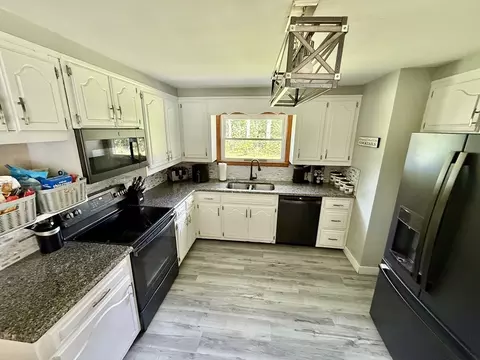 12 Mountainview Dr, Ware, MA 01082 photo 4