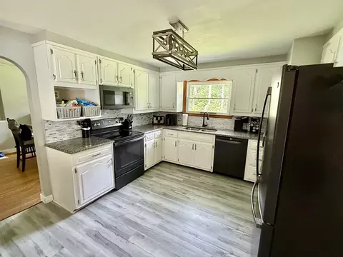 12 Mountainview Dr, Ware, MA 01082 photo 3