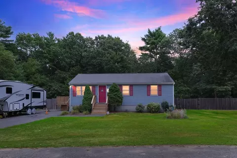 9 Murdock, Carver, MA 02330