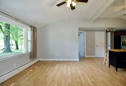 14 Sunridge Dr, Springfield, MA 01118 photo 9