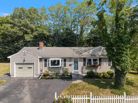 1 Blossom Ln, Marlborough, MA 01752