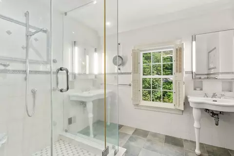 2 Kenilworth Rd, Wellesley, MA 02482 photo 23