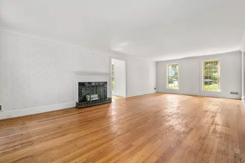 2 Kenilworth Rd, Wellesley, MA 02482 photo 10